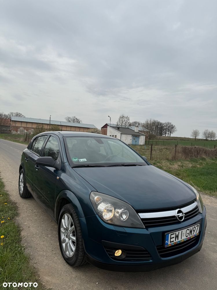 Opel Astra 1.9 CDTI Cosmo - 2