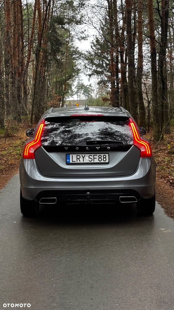 Volvo V60 D2 Drive-E Kinetic - 3