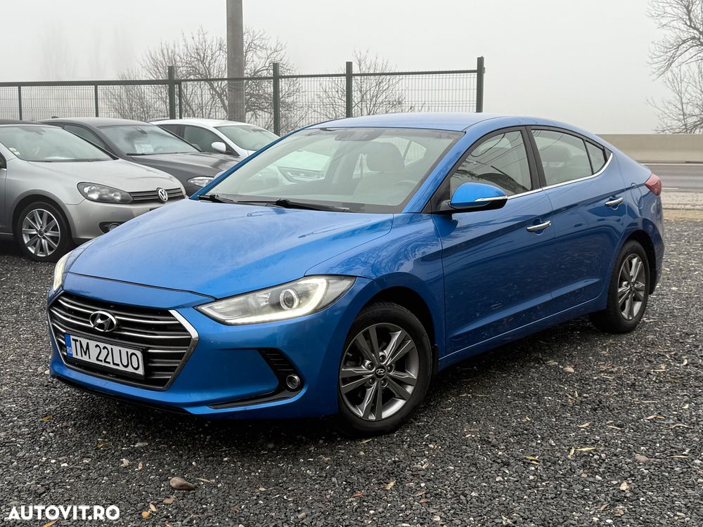 Hyundai Elantra 1.6 CRDI Exclusive - 3
