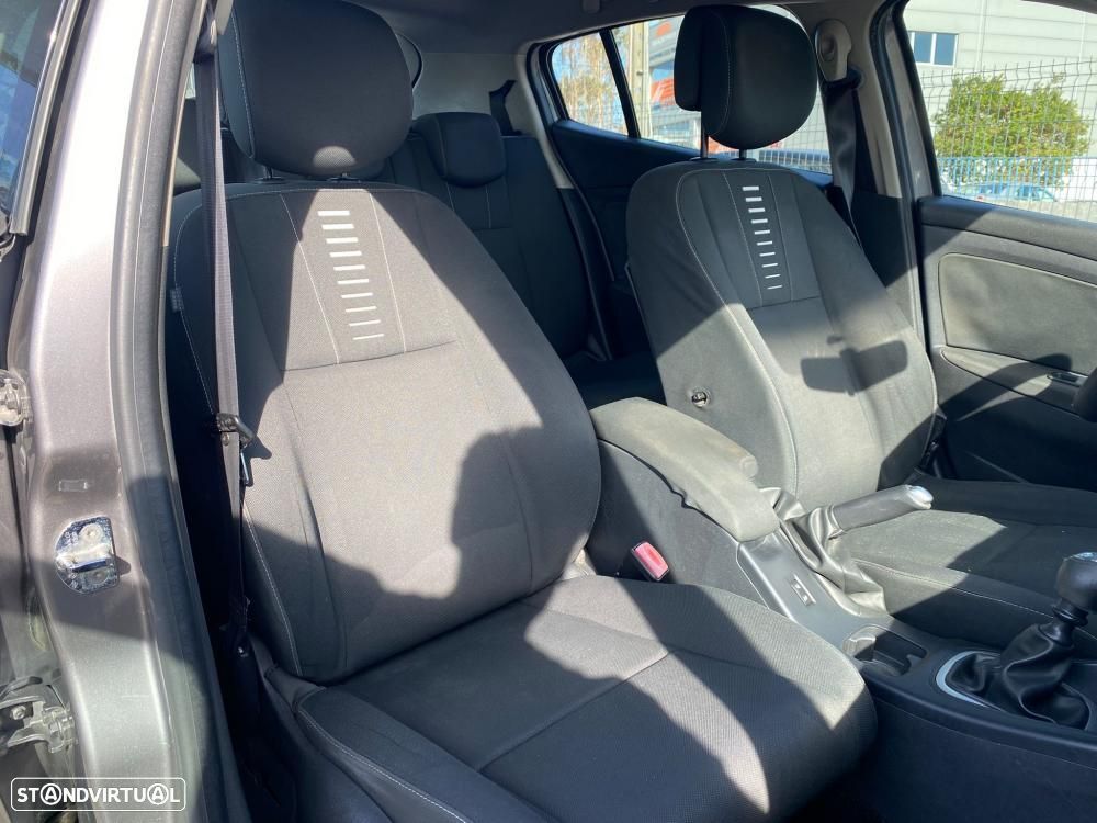 Renault Mégane 1.5 dCi Dynamique - 9