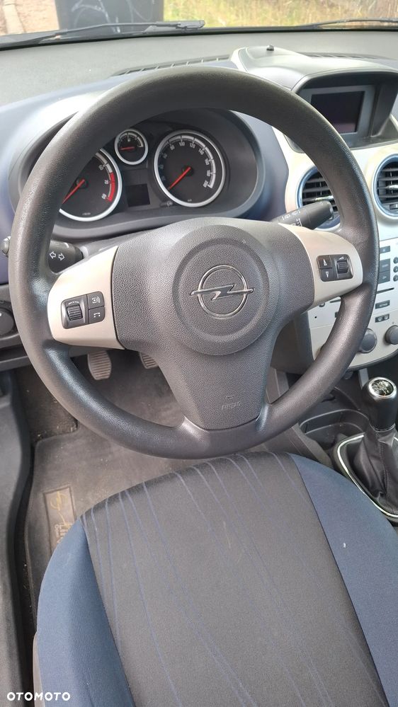 Opel Corsa 1.4 16V - 13