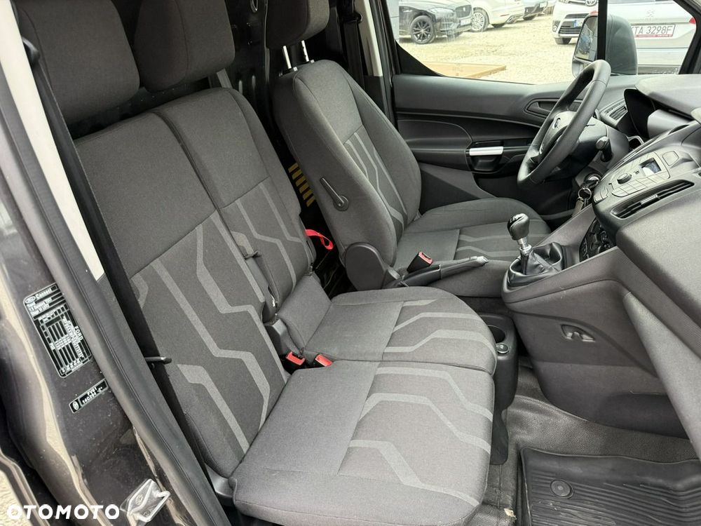 Ford Transit Connect - 17