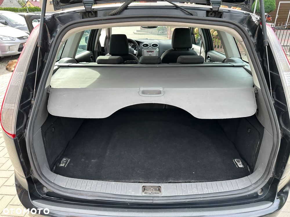 Ford Focus - 23