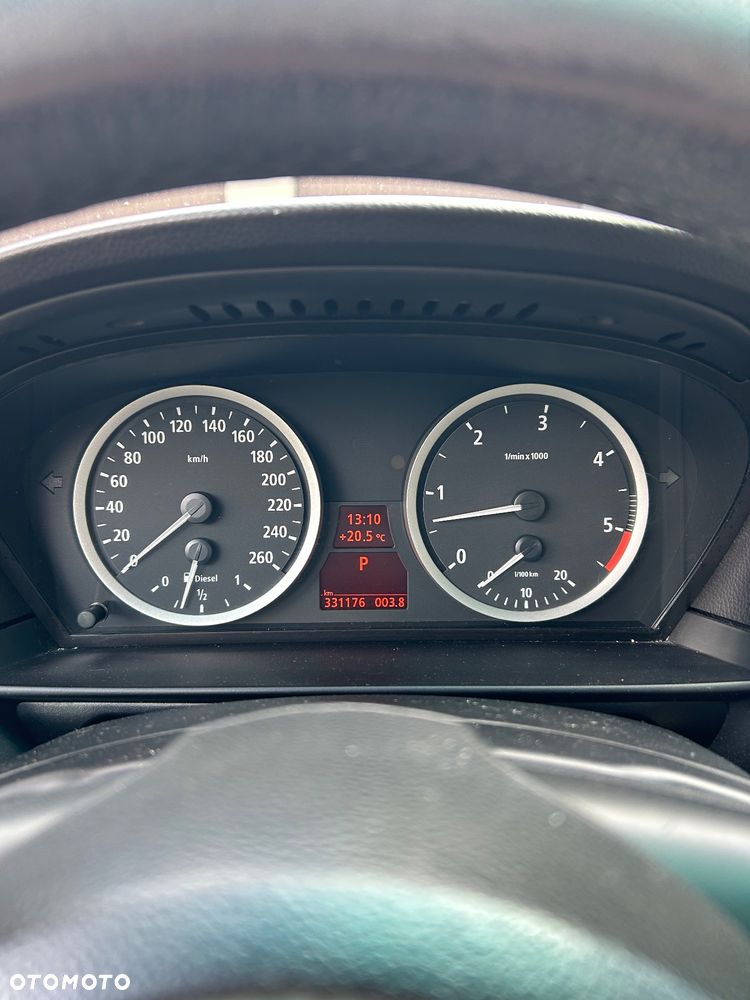 BMW Seria 5 530d Touring - 6