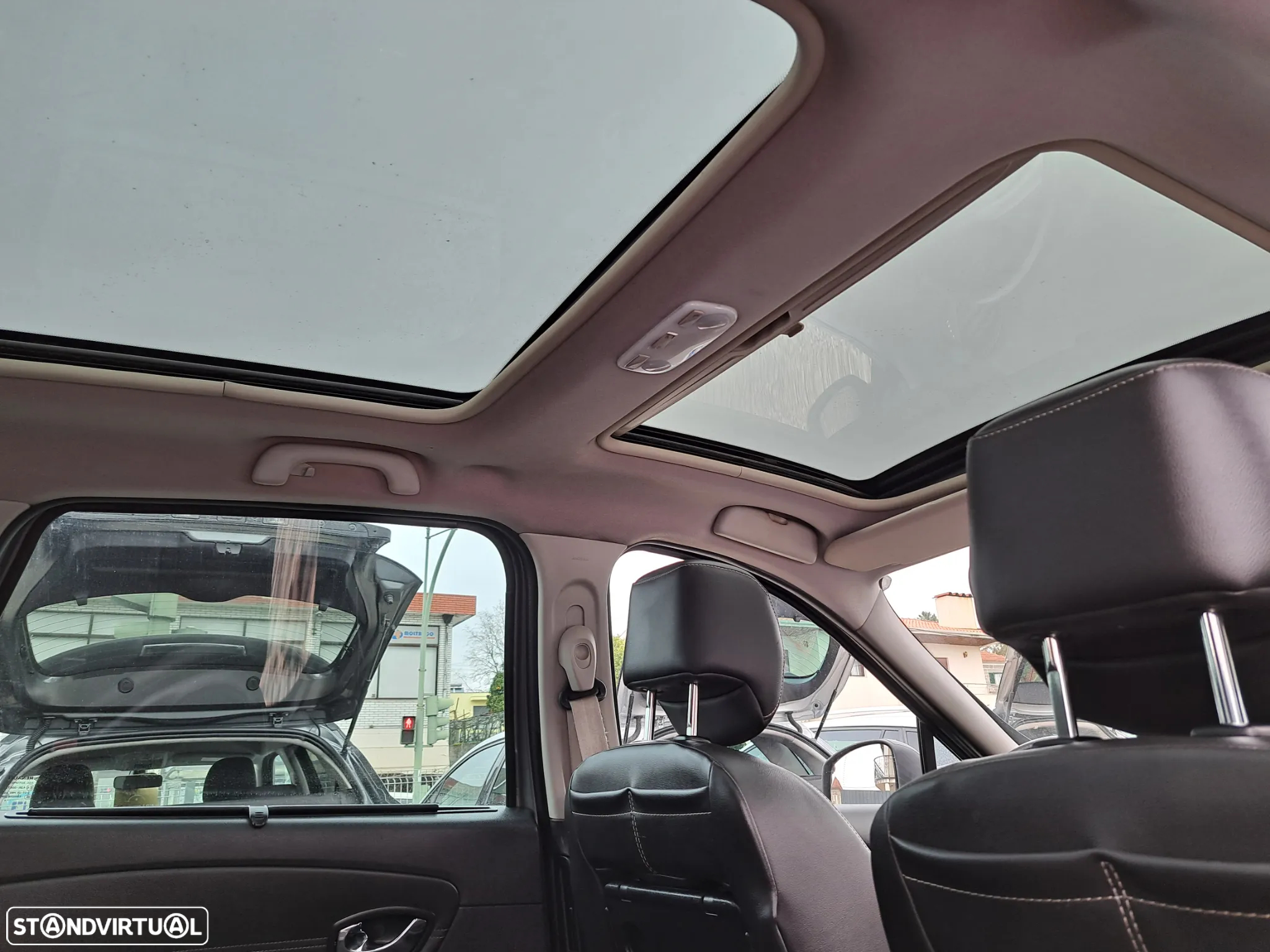 Renault Grand Scénic 1.5 dCi Bose Edition SS - 13