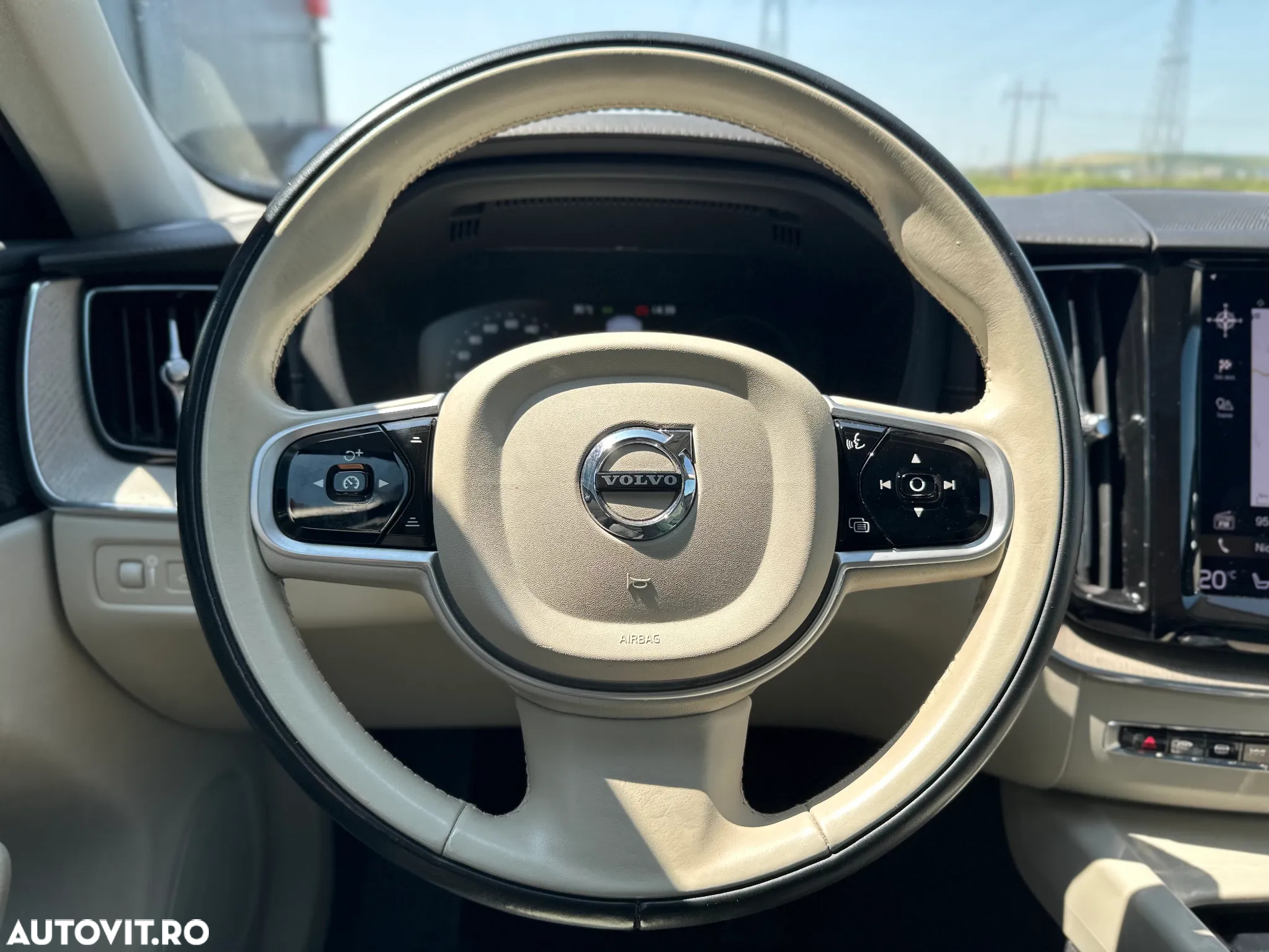 Volvo XC 60 T8 AWD Recharge Geartronic Inscription Expression - 17