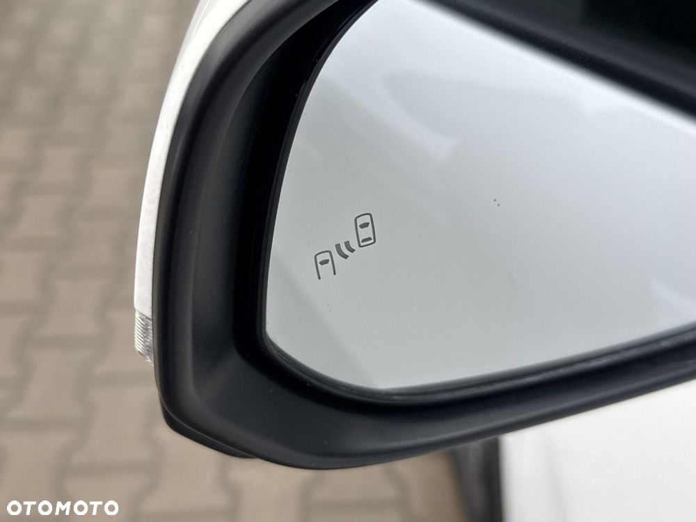 Toyota Corolla Cross - 22