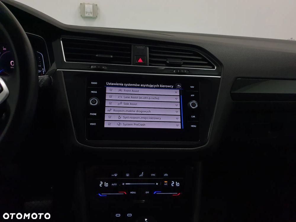 Volkswagen Tiguan 2.0 TDI SCR (BlueMotion Technology) DSG Highline - 25