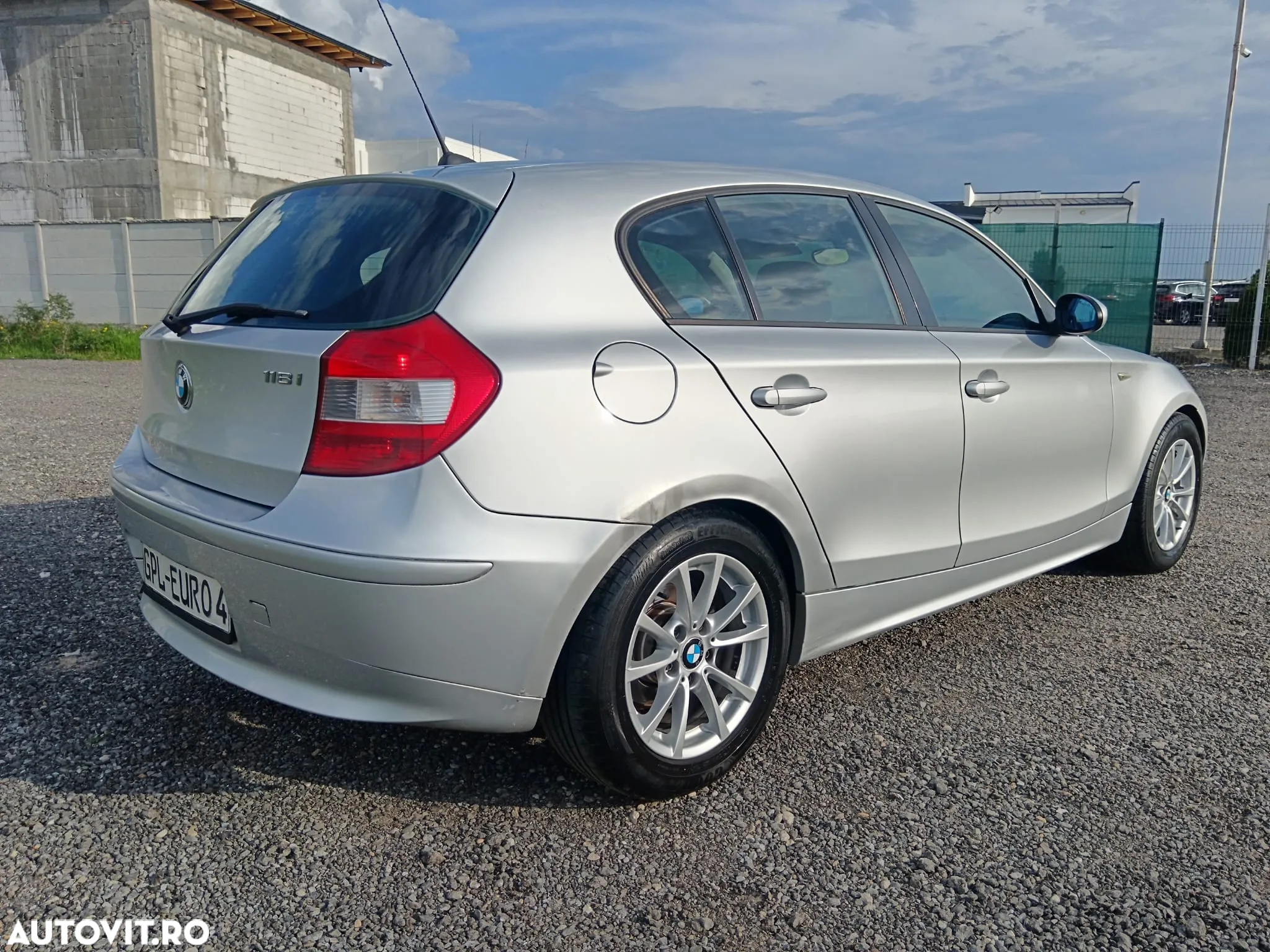 BMW Seria 1 116i - 11
