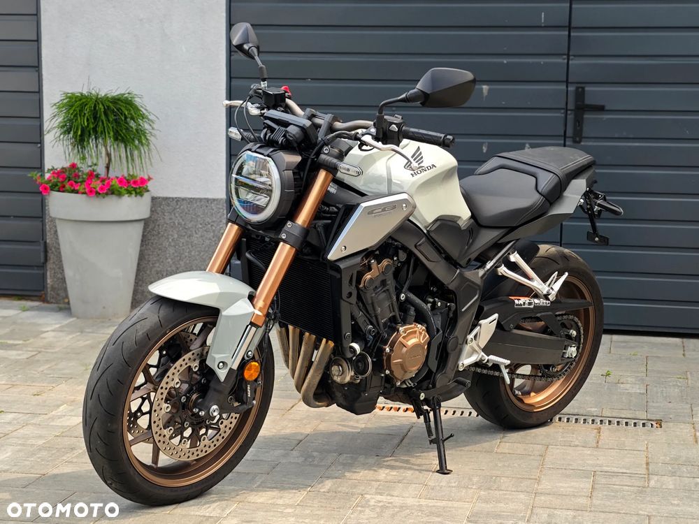 Honda CB - 7