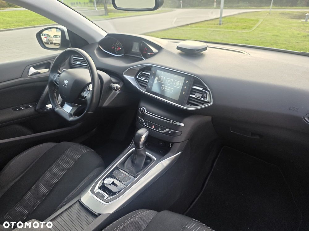 Peugeot 308 BlueHDi 150 EAT6 Stop & Start Business-Line - 16