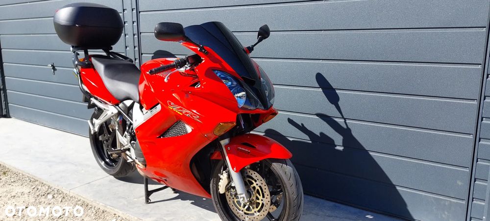 Honda VFR - 30