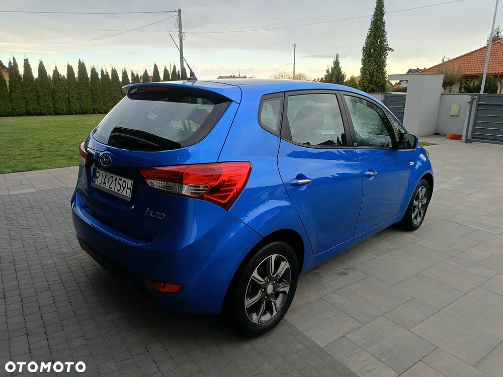 Hyundai ix20 1.4 blue - 14