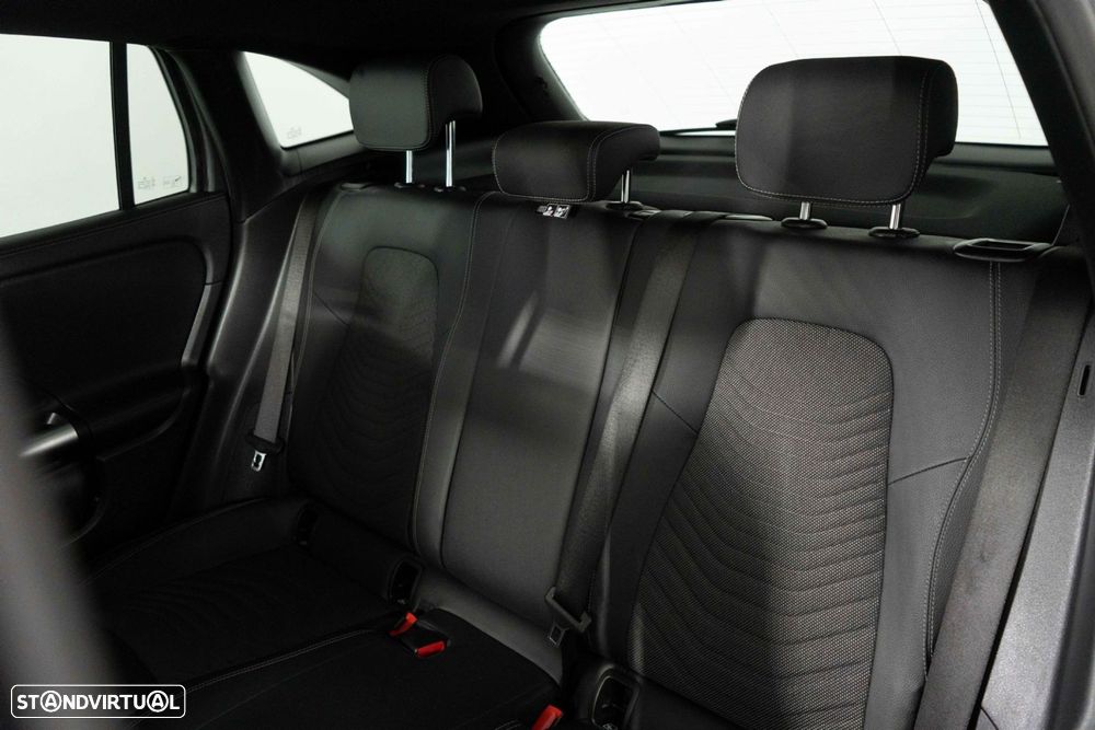 Mercedes-Benz GLA 250 e Progressive - 11