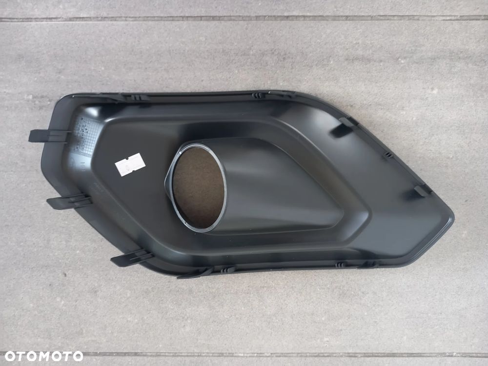Ramka halogenu - kratka prawa Ford Transit/Tourneo Courier 2259529 - 3