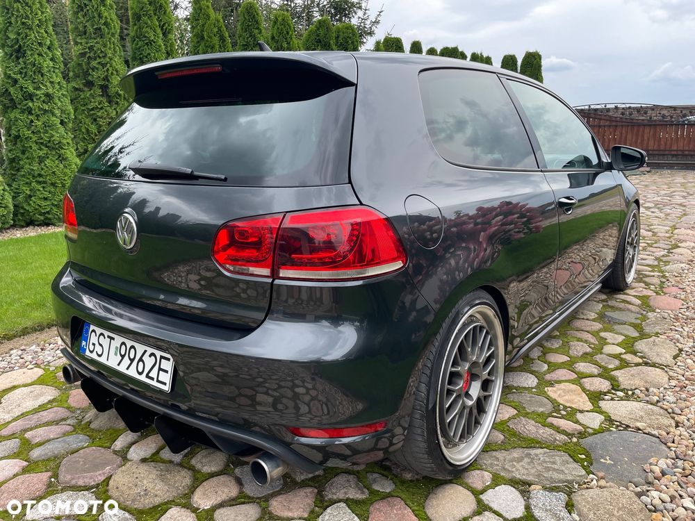 Volkswagen Golf - 5