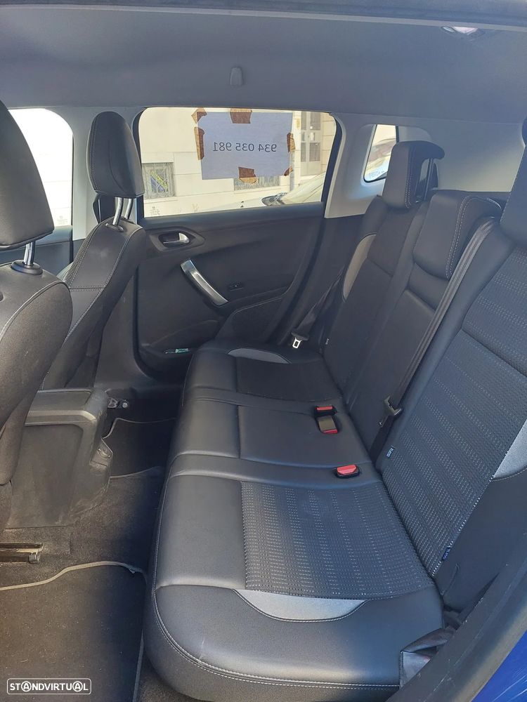Peugeot 2008 BlueHDi 100 Allure - 7