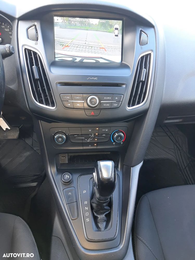 Ford Focus 1.5 EcoBlue Start-Stopp-System Aut. TITANIUM - 5