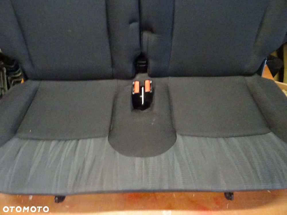 WYPRZEDAZ MIESIACA DACIA LODGY 7 OSOB FOTEL KANAPA TYL 3 RZAD FOTEL PRZEDNIE CZESCI ROZNE - 3