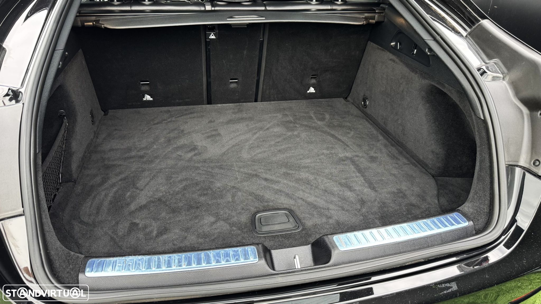 Mercedes-Benz GLC 300 de Coupe 4Matic 9G-TRONIC AMG Line Plus - 36