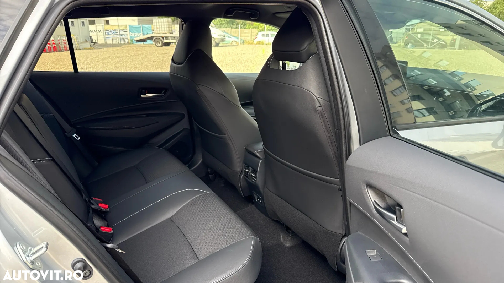 Toyota Corolla 2.0 HSD TS Exclusive Plus - 9