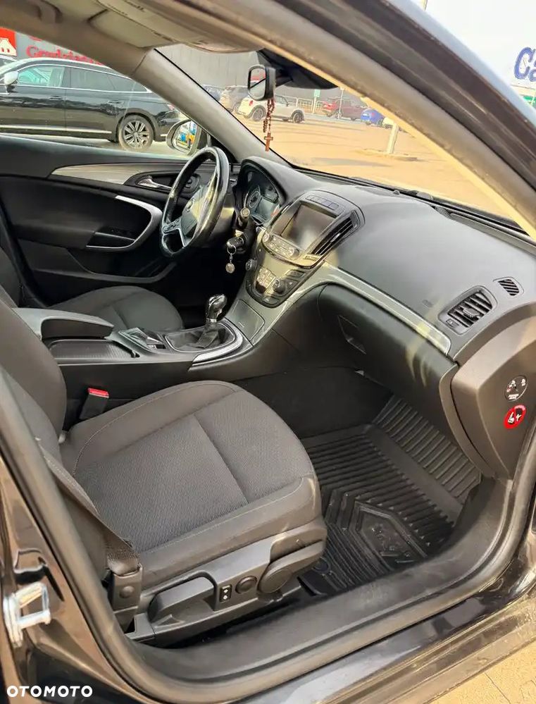 Opel Insignia - 8