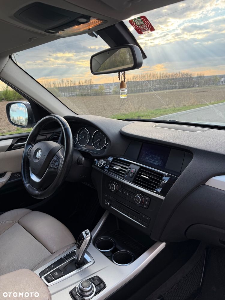 BMW X3 xDrive20d - 17