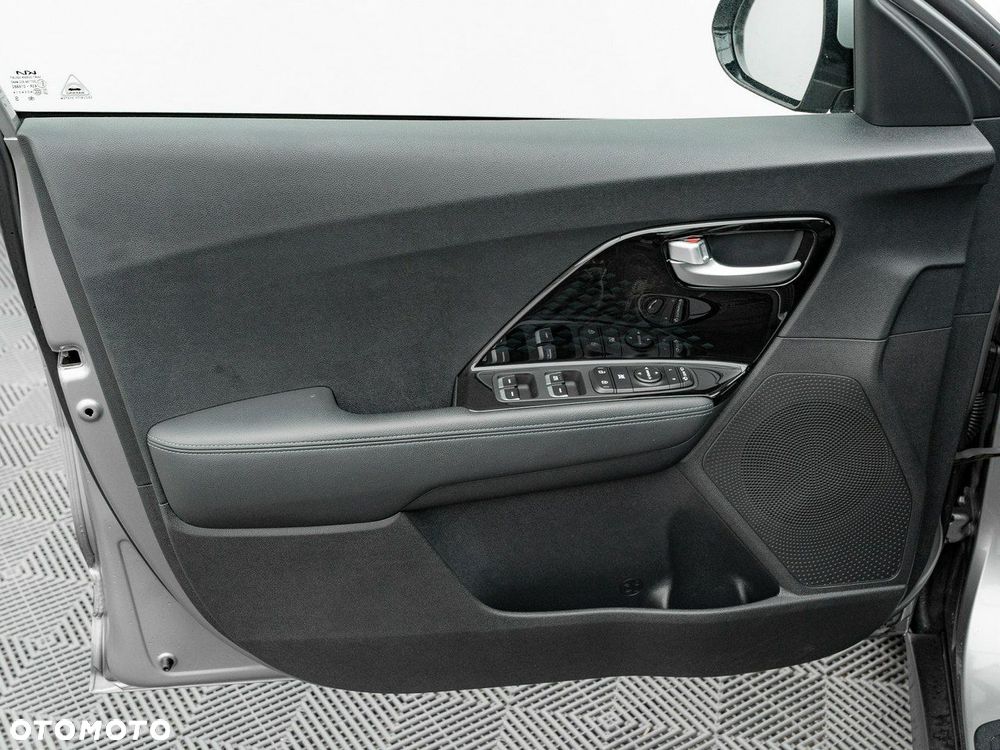 Kia Niro 64kWh L - 13