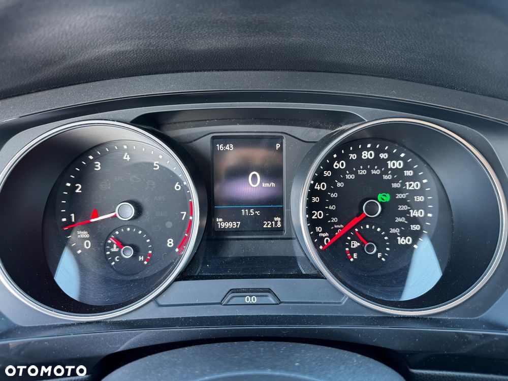 Volkswagen Tiguan - 14