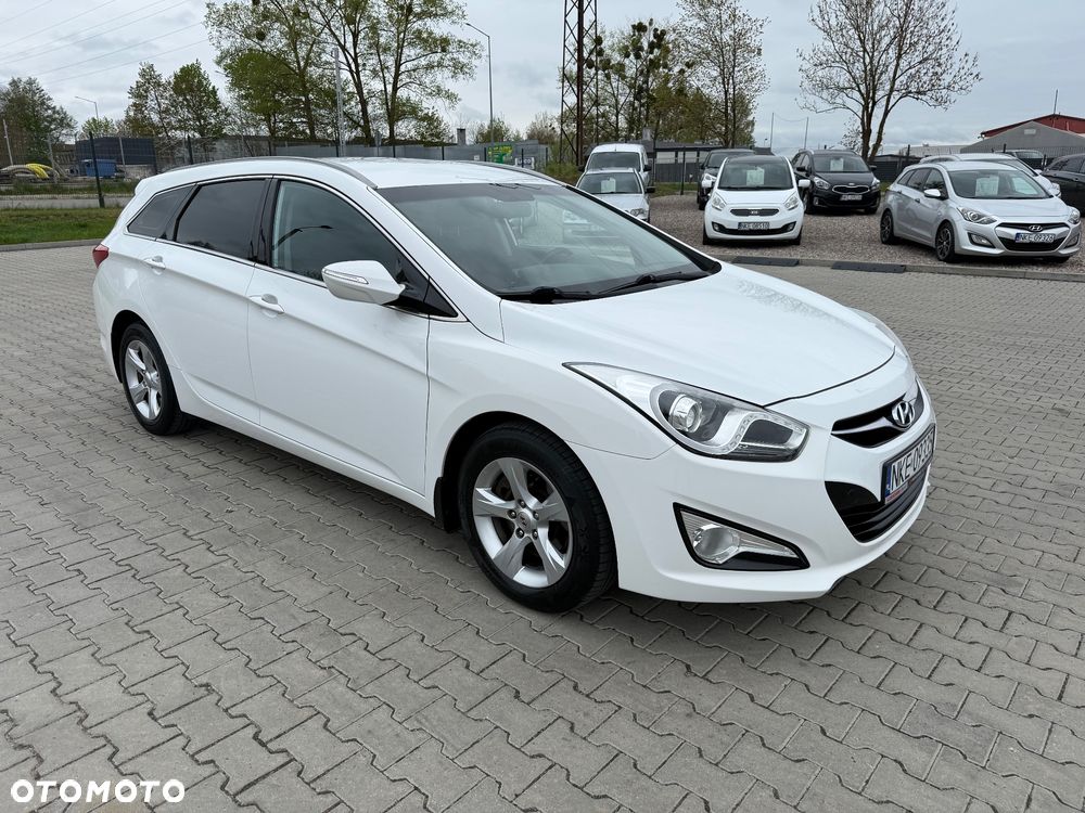 Hyundai i40 i40cw 1.6 Fifa World Cup Edition - 12