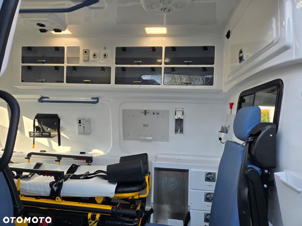 Volkswagen TRANSPORTER T6.1 Ambulans Karetka - 17