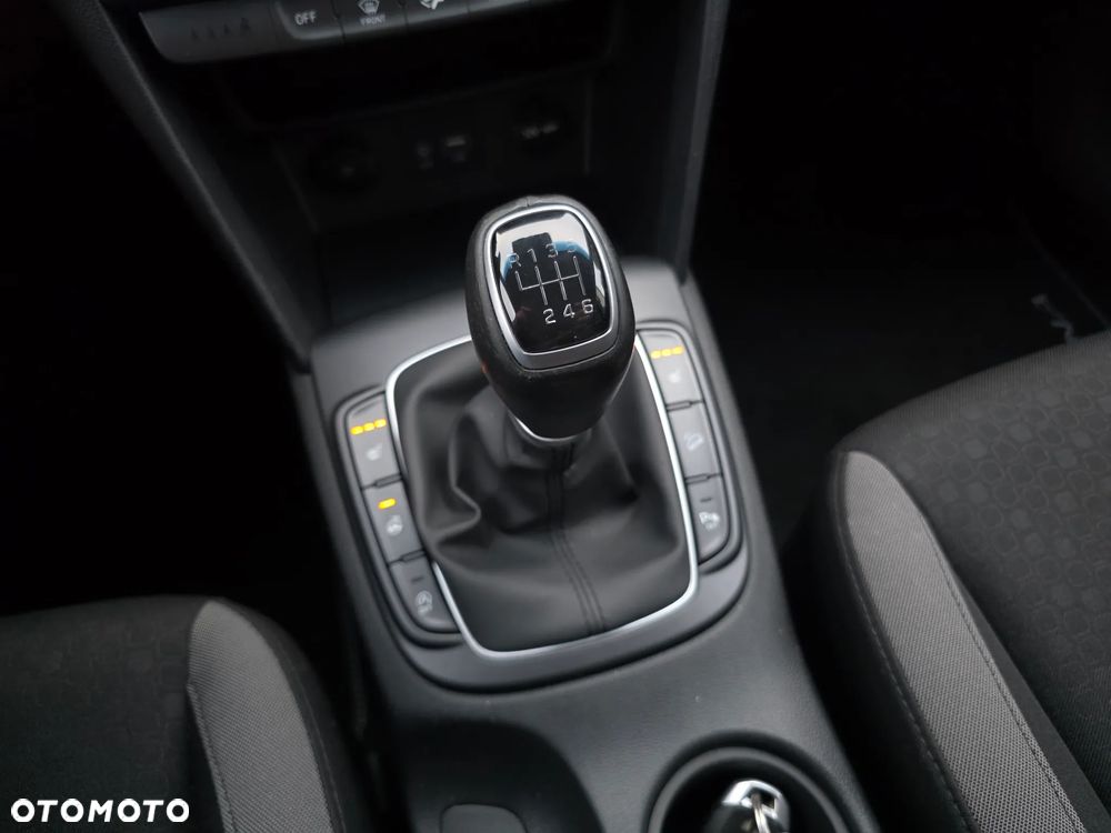 Hyundai Kona 1.6 CRDi Select - 32