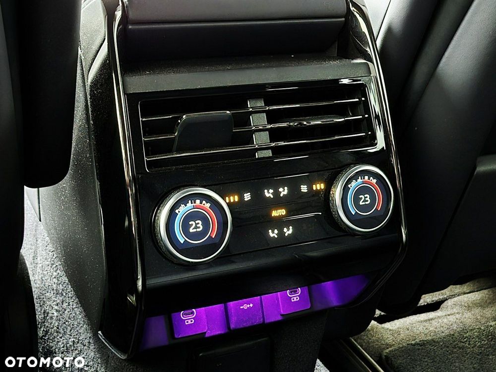 Land Rover Range Rover Sport - 27