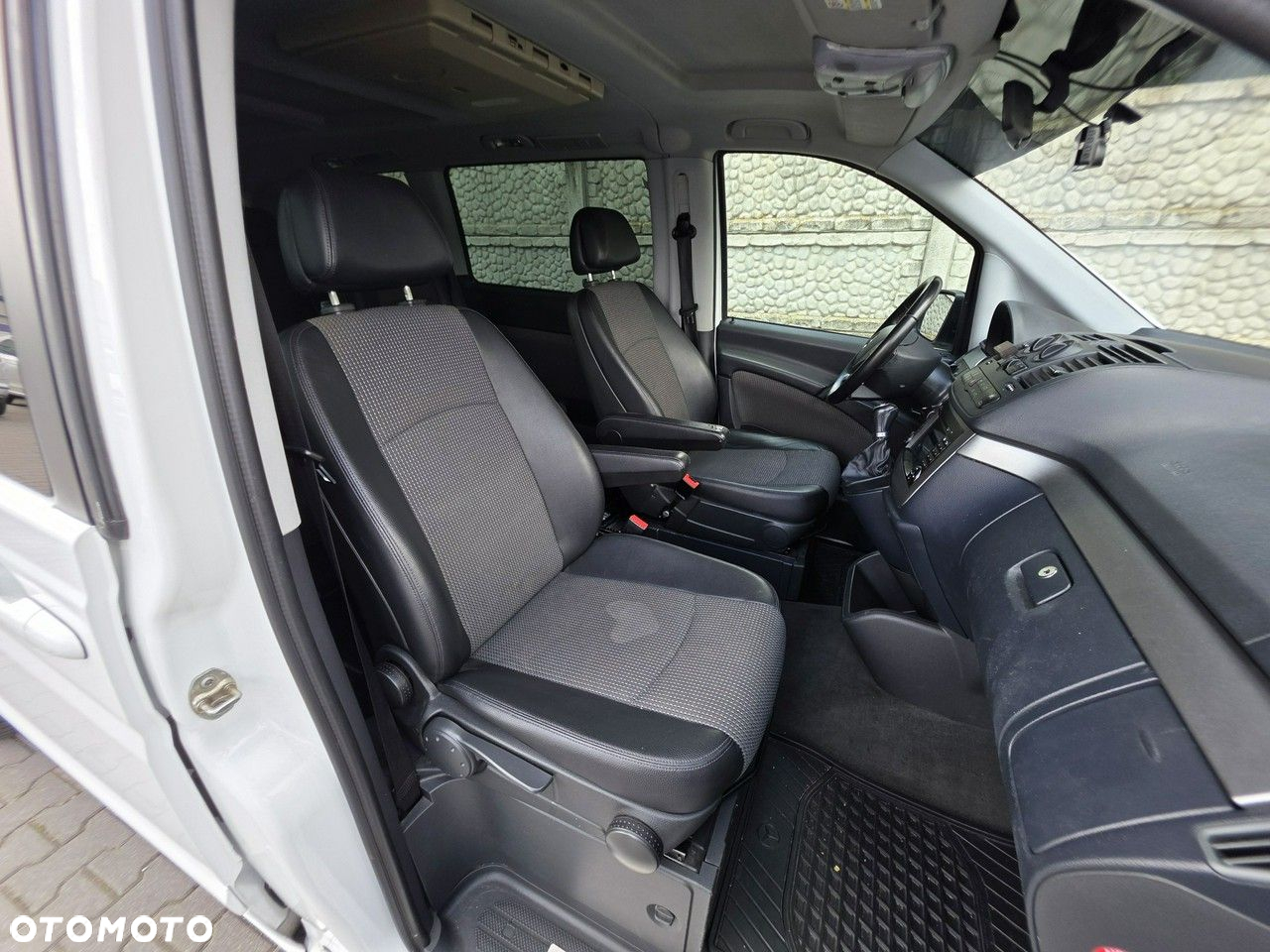 Mercedes-Benz Viano - 22