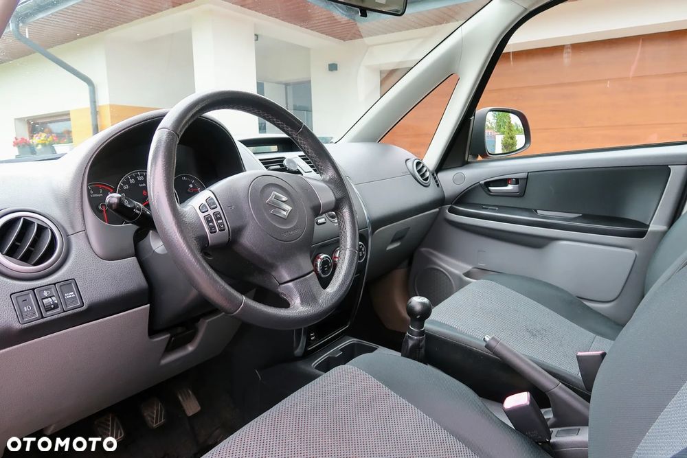 Suzuki SX4 - 7