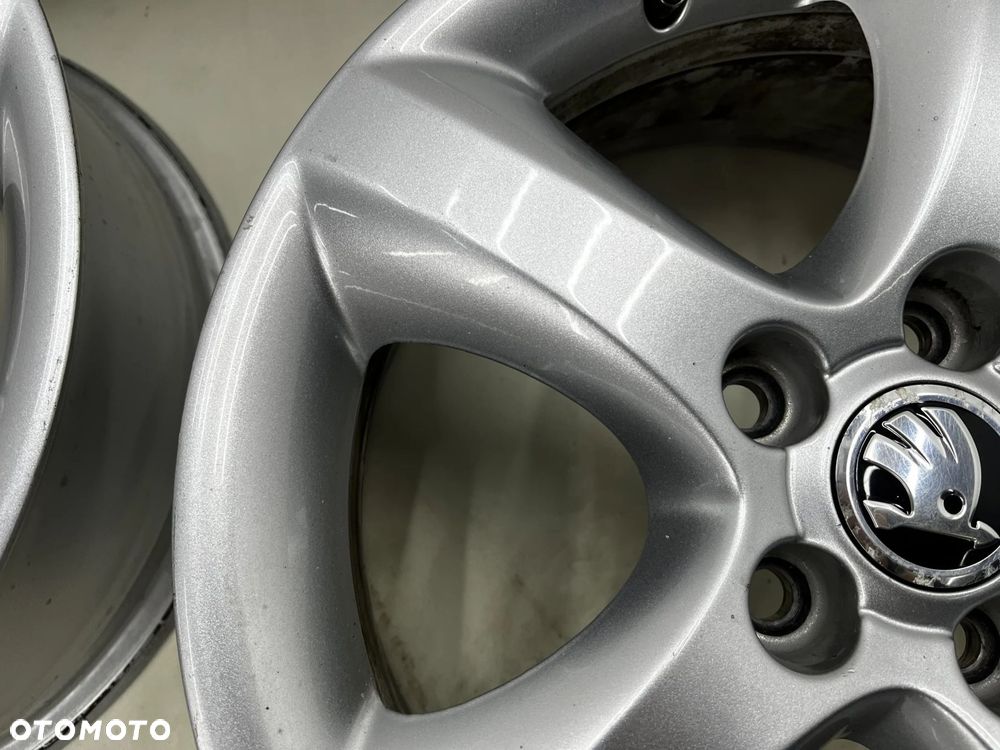 Felgi aluminiowe Skoda Fabia 2 II Roomster Praktik Ibiza Polo Fox 07-14r. r15 cali 6jx15 ET43 5x100 - 21