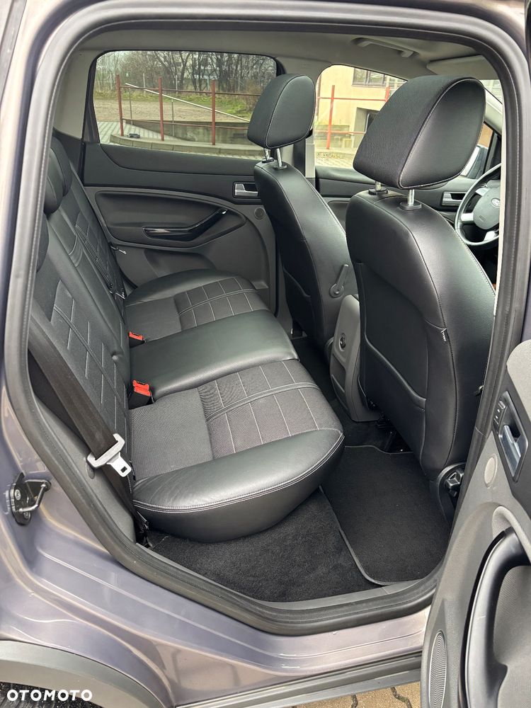 Ford Kuga 2.0 TDCi 4x4 Titanium - 7