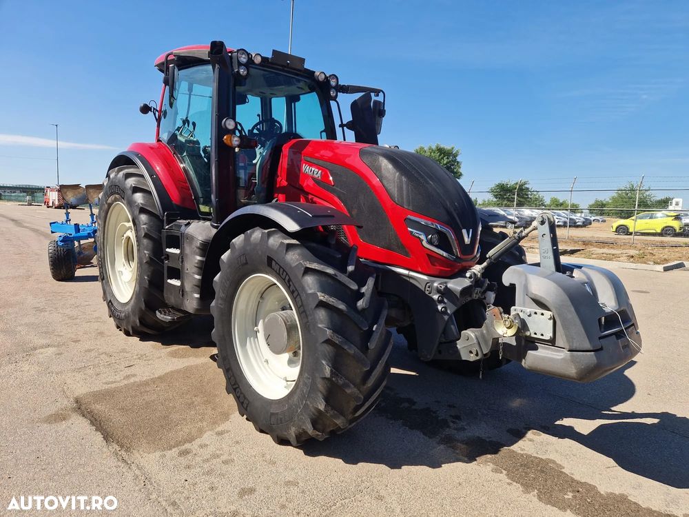 Valtra T 235A TRACTOR AGRICOL 4x4 - 1