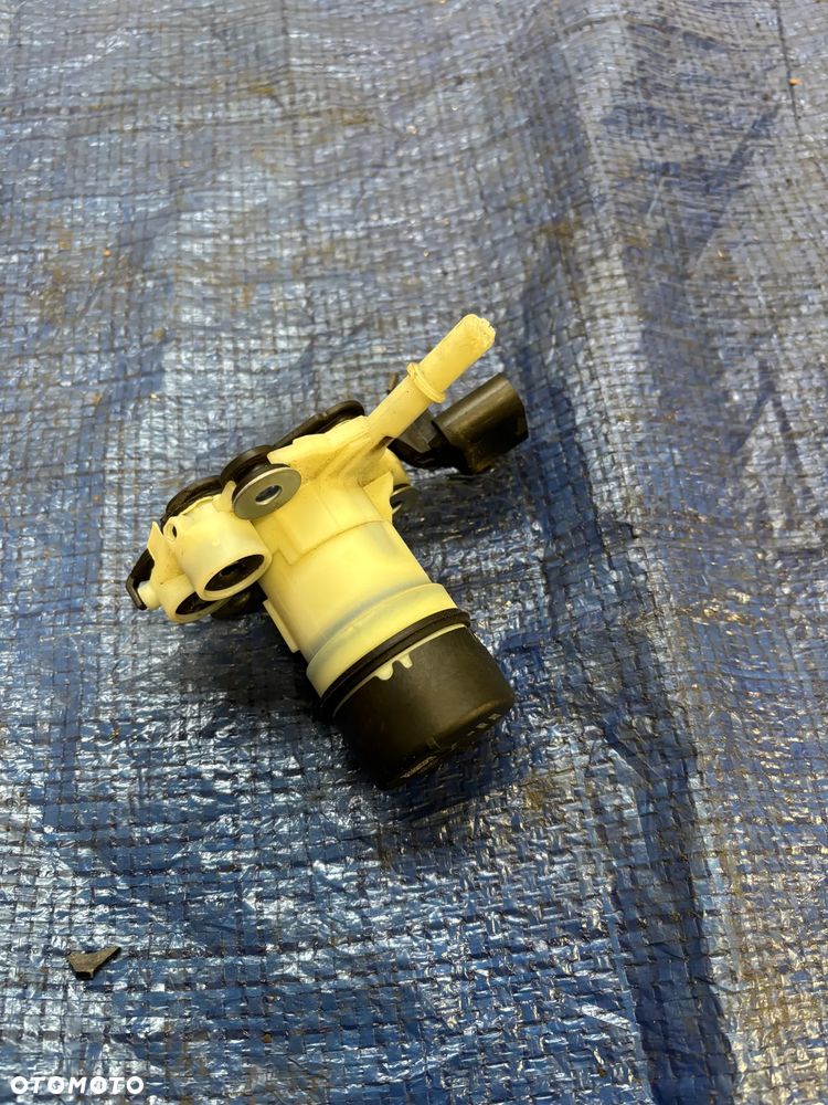 VW Passat B8 lift Tiguan II 5NA pompka adblue bosh F01C070035 - 3