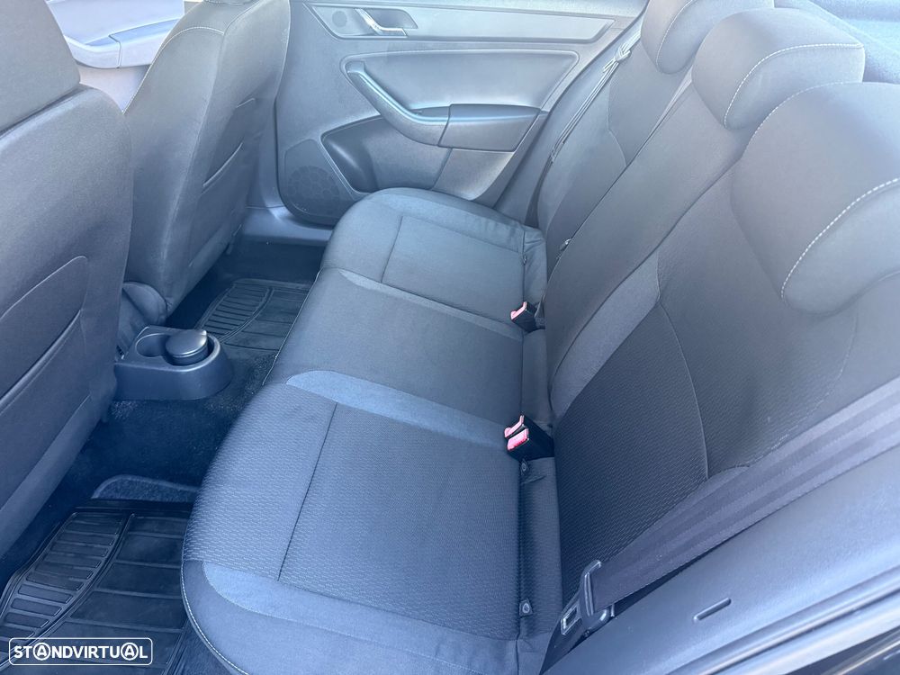 Skoda Rapid Spaceback 1.6 TDi Active - 9