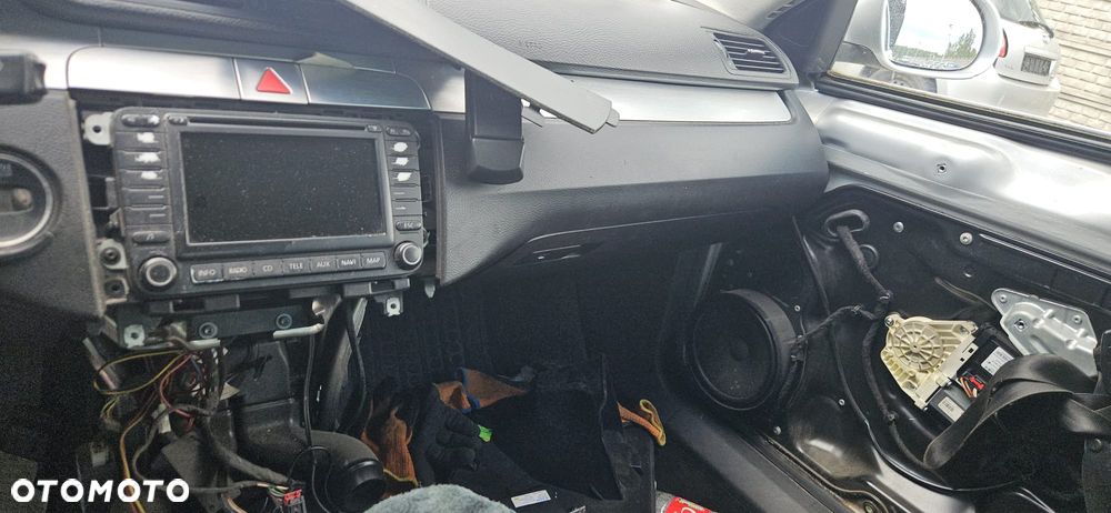 VW PASSAT B6 2.0 TDI BMP 05-09r - PAS BEZPIECZEŃSTWA LEWY PRAWY - 21