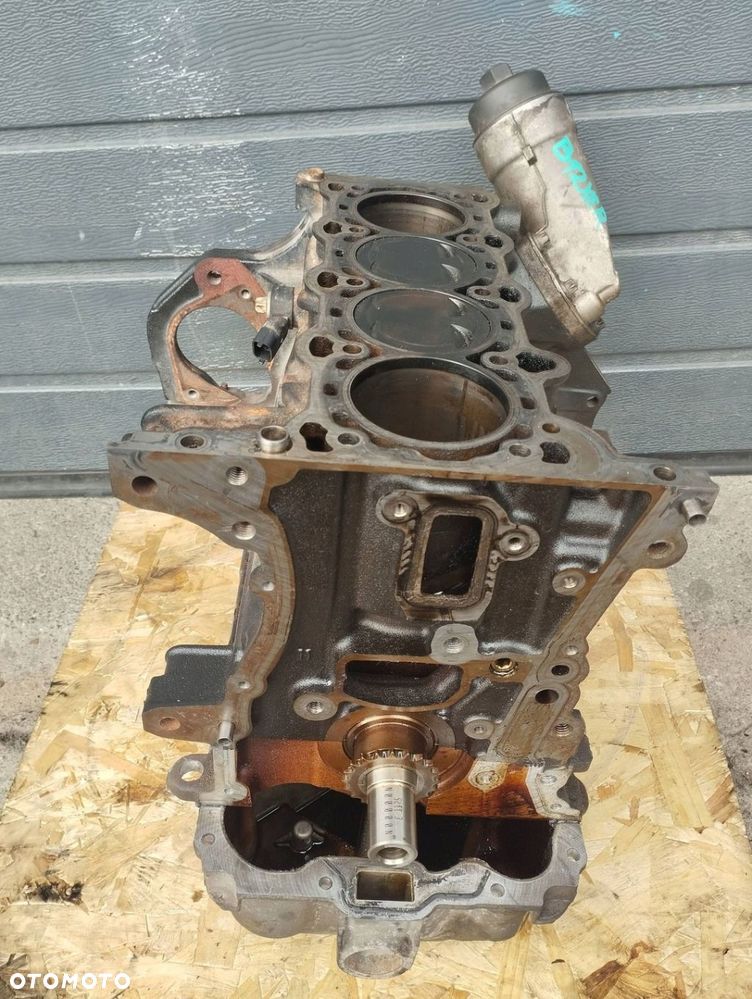 BLOK SILNIKA DÓŁ B12XER OPEL CORSA E 1.2 16V - 8