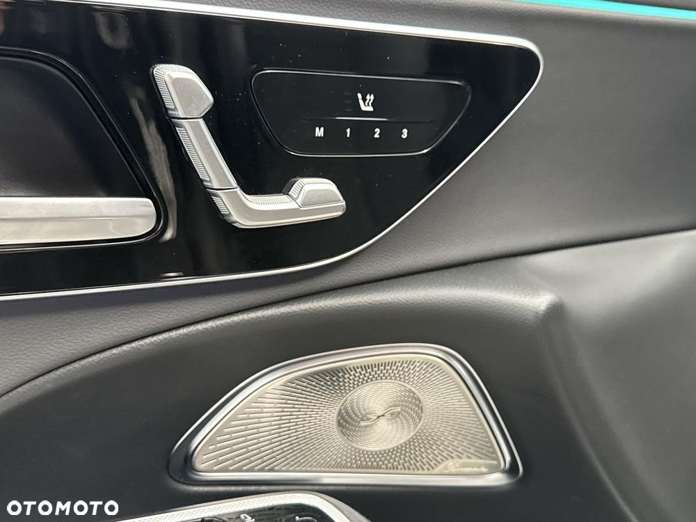 Mercedes-Benz Klasa E 300 de PHEV AMG 9G-Tronic - 12