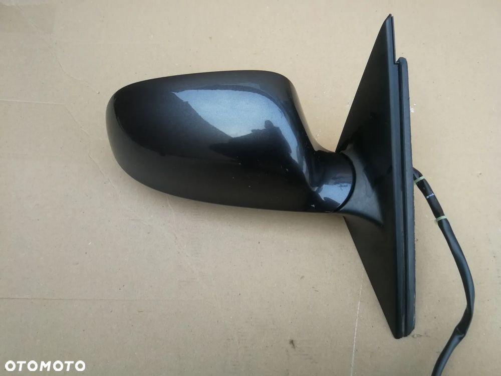 Audi A4 B8 lusterko prawe 6 pin LŻ7L - 2