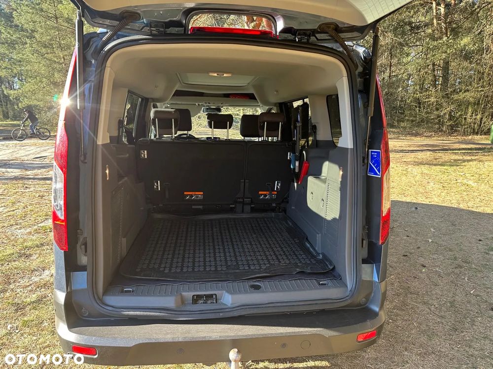Ford Tourneo Connect Grand - 8