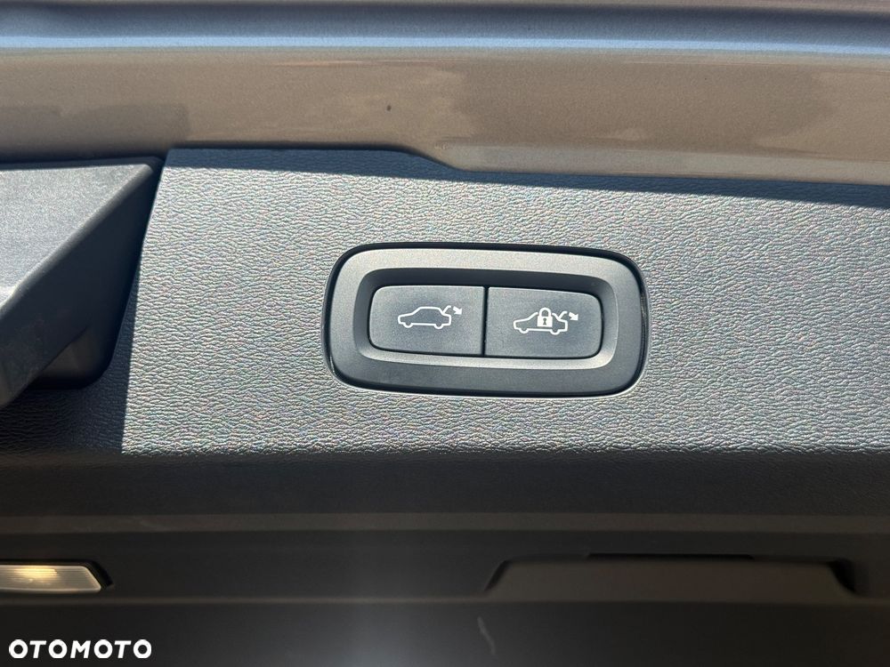 Volvo V60 D4 Inscription - 18