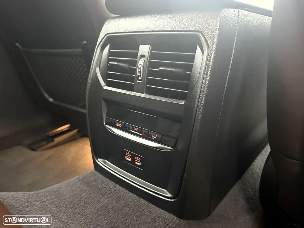 BMW i4 eDrive40 Gran Coupe M Sport - 36