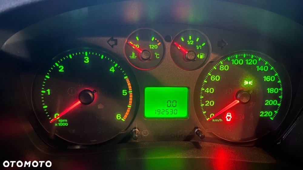 Ford Transit - 18