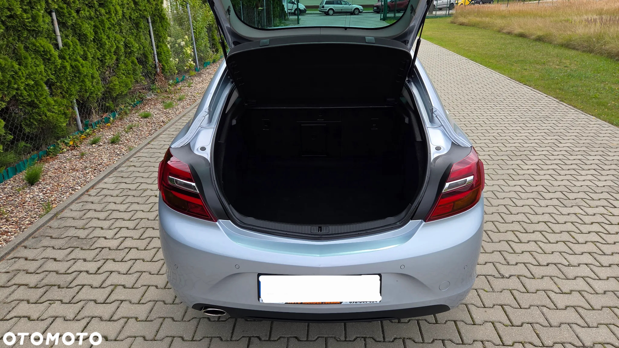 Opel Insignia 2.0 CDTI Cosmo S&S - 17