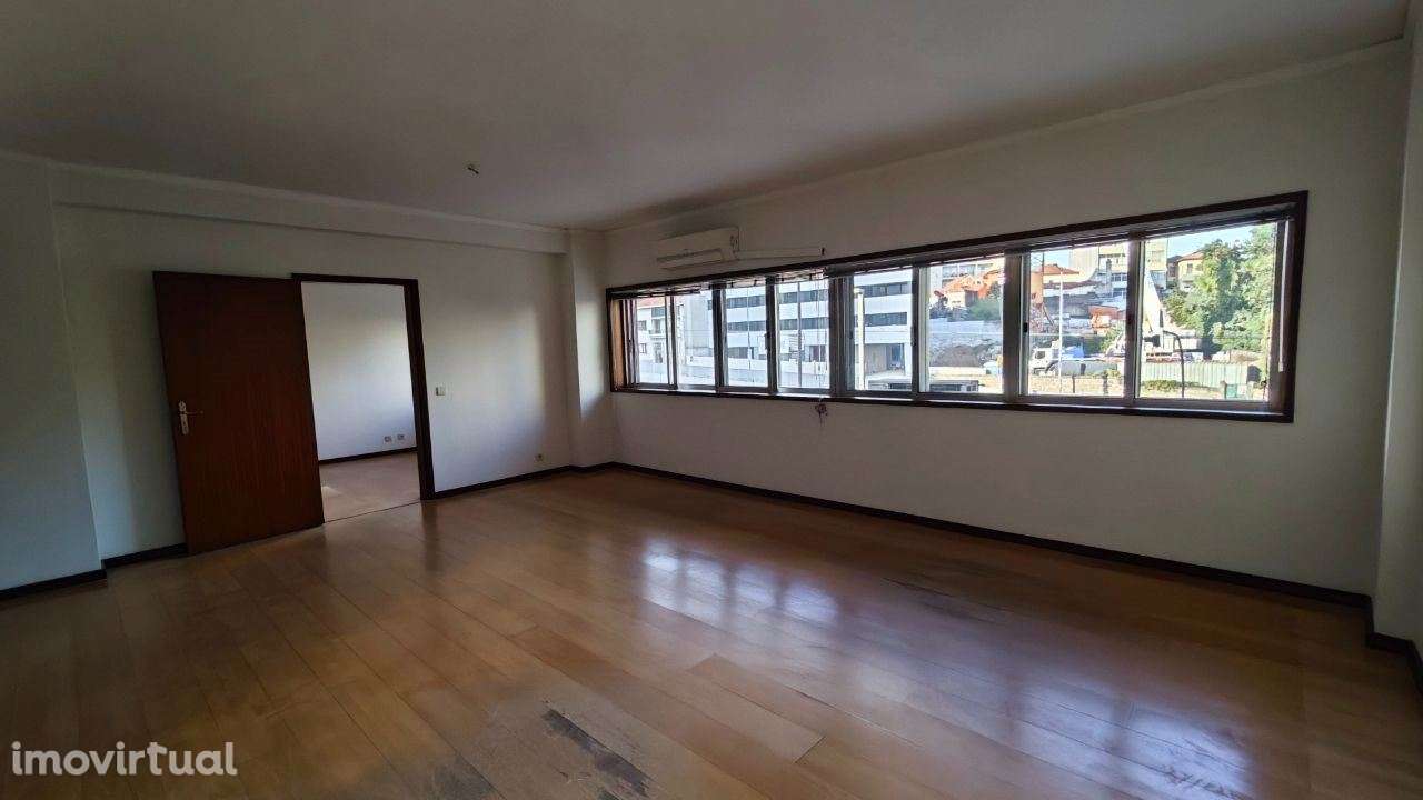 Escritório / Av. Republica / Santo Ovideo / 66m2 - Grande imagem: 4/11